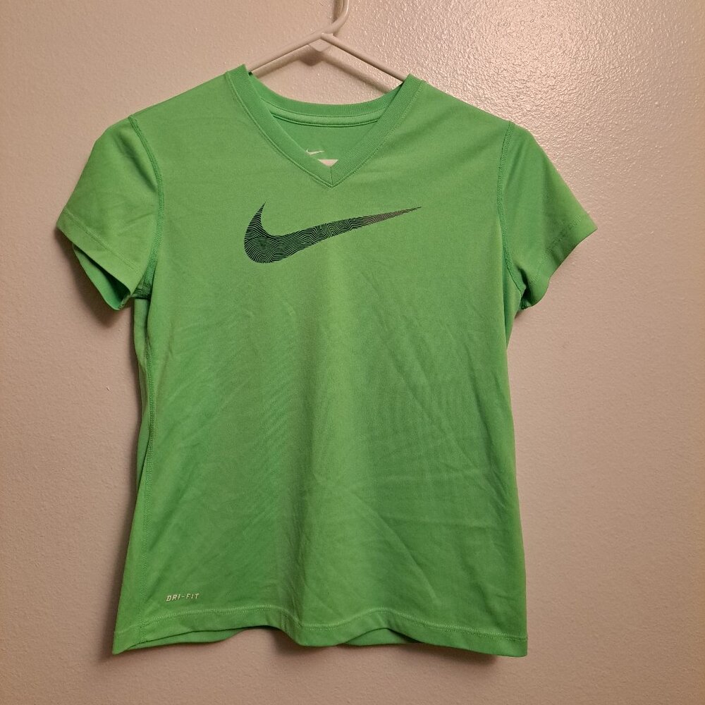 Nike Dri-Fit Short Sleeve V-neck Swoosh Shirt